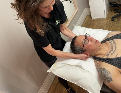 Neck and Shoulder Pain in NW6: A West Hampstead Physio Guide for Commuters