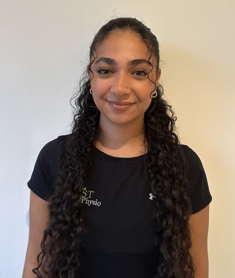 Setareh Radfar, Chartered Physiotherapist at BOOST PHYSIO Swiss Cottage