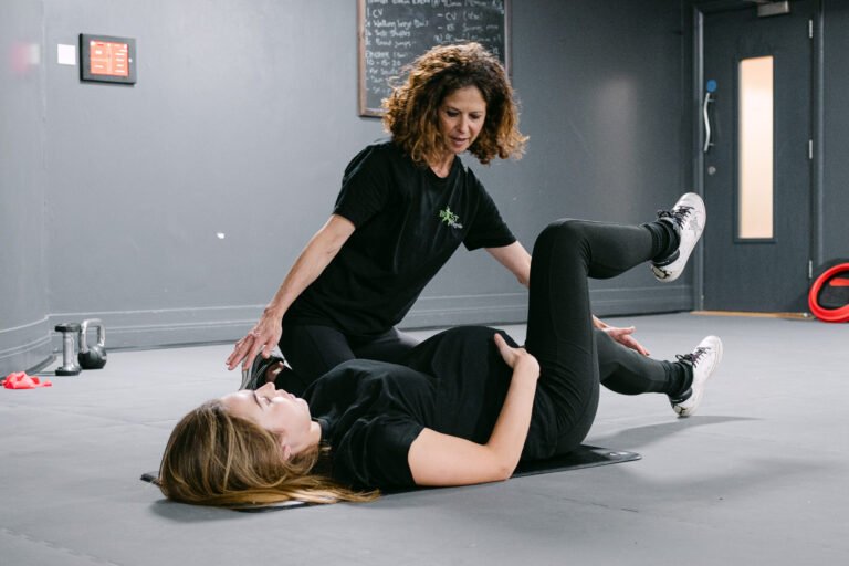 Katy Abrahams guiding Pilates-based exercises in pregnancy