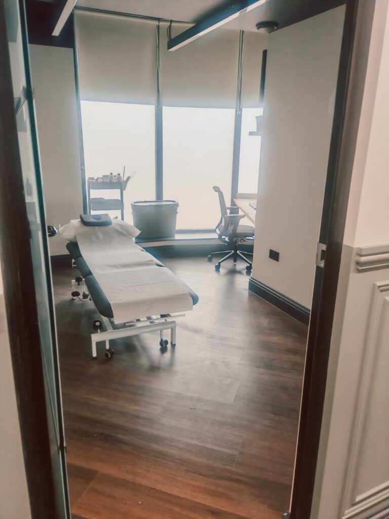 BOOST PHYSIO West Hampstead physiotherapy treatment room
